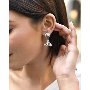 Boucles d'oreilles pendantes Meera Jaipur Fine Dangle Pushp Jhumki - Product Image 3