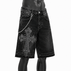 Shorts en jean baggy noirs personnalisés pour hommes avec strass en forme de croix, style streetwear, OEM ODM, vente en gros, fabricant de shorts en jean tendance - Product Image 3