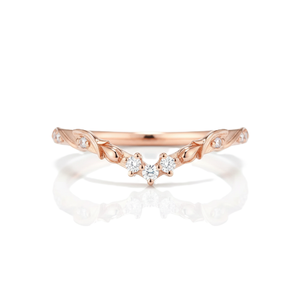 Nouveautés en gros : Bague de fiançailles en or massif 9K 10K, bague empilable délicate motif chevron, alliance minimaliste avec diamant de laboratoire rond - Product Image 2