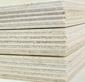 Contrachapado de Abedul de 11 Capas, Doble Cara, Núcleo de Goma, Emisión E0, Grado A2, Resistente al Agua, Diseño Minimalista para Uso en Exteriores - Product Image 3