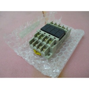 Relais AMAT 1200-01490, Rorze BERL-G6B4BND-DC24 - Équipements et pièces semi-conductrices d'occasion fiables à l'échelle mondiale - Product Image 3