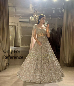Nouveau à la mode de qualité supérieure indien ethnique attrayant fête et mariages porter concepteur robe traditionnelle pour les femmes - Product Image 1