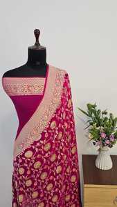 Sari en soie authentique Banarasi Khaddi Chiffon Georgette, tissé à la main, teinture Rangkat, pour occasions traditionnelles, bordure Zari de luxe - Product Image 2