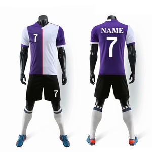 Uniforme de Fútbol Personalizado al por Mayor, Camiseta de Fútbol Morada y Blanca con Impresión de Nombre y Número, Diseño Moderno - Product Image 1