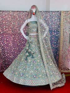 Lehenga choli อินเดียชุดแต่งงานปากีสถานที่น่าทึ่ง zarkan stonework Flair - Product Image 5