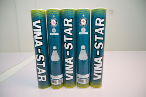 Tournament Grade <b>Badminton</b> Shuttlecock with Class a Goose Feather Graphite High Durability for Professional Training Practice - Product Image 4