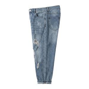 Jeans en denim délavé coupe droite pour homme avec logo personnalisé, style streetwear hip-hop en coton et élasthanne - Product Image 4