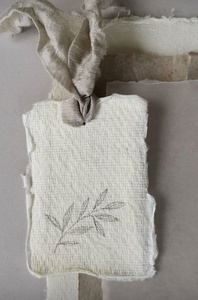 Etiquetas de Papel Rectangulares Biodegradables y Sostenibles en Oferta, Etiquetas para Regalo con Cordel, Impresión Personalizada y Etiquetas con Cordel - Product Image 1