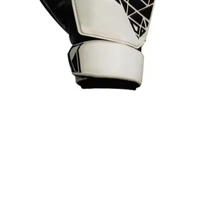 Nouveaux Gants de Gardien de But 2026 en Latex Respirant Haute Qualité et Robuste pour l'Entraînement des Jeunes - Product Image 4