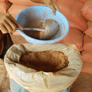 Pegamento en Polvo Ecológico Natural para Varillas de Incienso, Alta Fuerza de Adhesión, Polvo de Joss Premium de Vietnam para Uso Religioso - Product Image 1