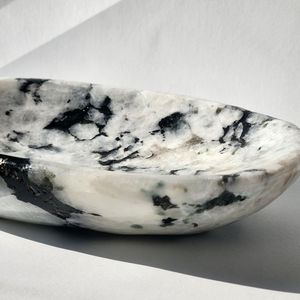 Cuenco de piedra lunar arcoíris de la mejor calidad al por mayor, piedra preciosa de cristal natural curativa, piedra Reiki de meditación, regalos novedosos de Aameena - Product Image 3