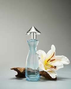 น้ำหอมผู้หญิงหรูหราขายส่ง กล่องบรรจุภัณฑ์ Miss Saigon Elegance Sapphire 50 มล. กลิ่นหอมสดชื่น ผลิตในเวียดนาม สไตล์โมเดิร์น - Product Image 4