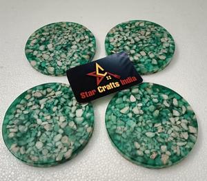 Ensemble de 4 dessous-de-verre de qualité supérieure en pierre naturelle incrustée de résine époxy, style mosaïque ambrée terrazzo - Product Image 2