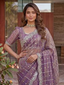 Lehenga Choli Indio Negro de Satén con Lentejuelas Bordadas para Mujer, Vestido Étnico para Bodas, Fiestas y Diwali, Largo hasta el Suelo, Suave - Product Image 3