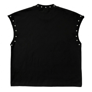 Débardeur noir sans manches pour homme, style punk, avec clous et imprimé graphique Statue Skyline, coupe musclée - Product Image 2