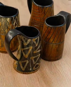 Mug en corne naturelle éco-responsable fait main, motif géométrique sculpté, design artisanal folklorique, poignée rustique, artisanat pour la maison, Rehman Craft - Product Image 1