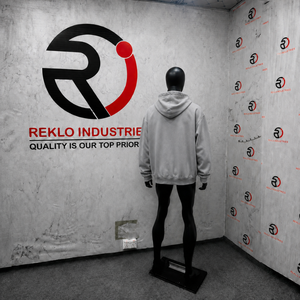 Sudadera con Capucha Oversize Gris Premium con Gráficos, Estilo Urbano, Unisex, de Forro Polar Pesado, con Tipografía Blanca, Casual, en Oferta - Product Image 4