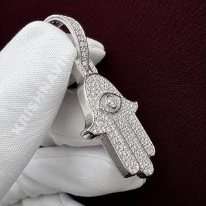 Pendentif Hamsa en Or Blanc Premium Plaqué Or avec Moissanite, Collier Porte-Bonheur, Bijou Hip Hop, Cadeau pour Hommes et Femmes, Style Bling - Product Image 2