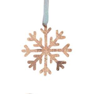 Adornos Colgantes de Copos de Nieve Metálicos con Diseño Martillado a Precio de Mayoreo - Product Image 1