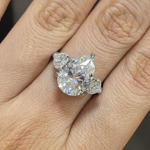 Anillo de Compromiso con Diamante Cultivado en Laboratorio de Corte Pera de 4 Quilates, VVS D, Certificado IGI, Plata de Ley 925, Chapado en Oro de 14k, Anillo de Bodas para Mujer - Product Image 4