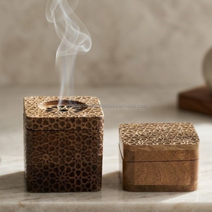 Juego de quemadores de incienso de madera |   Caja de Almacenamiento de Oud con Caligrafía de Camello Grabada y Tapa de Rejilla Tallada para Decoración de Mesa - Product Image 3