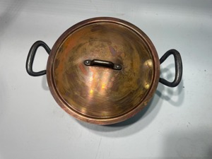 Marmite à soupe vintage en cuivre de qualité assurée avec couvercle, double poignée, compatible four, gaz et induction - Product Image 4