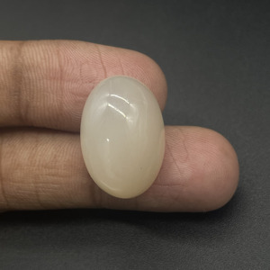 HAYAAT GEMS - Piedra Preciosa de Piedra Lunar Blanca Natural, Cabujón Ovalado |   Piedra Pulida Lisa de 20x14.4x10mm, 23.05 Quilates, para Fabricación de Joyas - Product Image 1