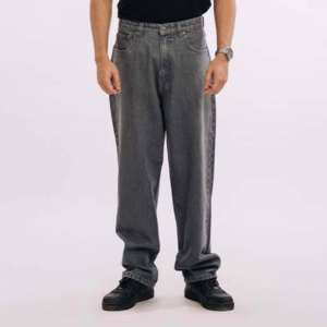 กางเกงยีนส์เดนิมทรงตรงสไตล์ลำลองสำหรับผู้ชาย ออกแบบใหม่ พิมพ์ลาย OEM ขายดี เหมาะสำหรับออกกำลังกาย วิ่งจ๊อกกิ้ง  รับสกรีนโลโก้ตามสั่ง - Product Image 1