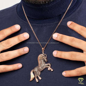 Collar con colgante de caballo con moissanita Colgante llamativo de moissanita de caballo de cría - Product Image 5