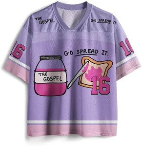 Camiseta deportiva morada extragrande para mujer con estampado gráfico, cuello en V, malla, estilo casual urbano, top con estampado de números - Product Image 2