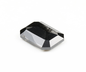 เพชรทรงเหลี่ยมมรกตขนาด 2.25 กะรัต เจาะด้วยเลเซอร์ เพชรเลี้ยงในห้องปฏิบัติการแบบสั่งทำพิเศษ ทรงเกลือพริกไทย สำหรับทำเครื่องประดับ - Product Image 4