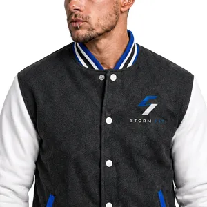 Chaqueta Varsity Unisex Personalizada Gris y Blanca, Corte Regular, Cuello Alto, Ropa Casual de Invierno, Lana/Cuero, Anti-UV, Resistente al Viento - Product Image 4