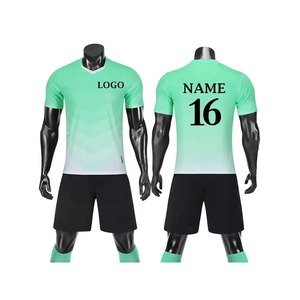 Conjunto de Camiseta de Fútbol Sublimada para Hombre, Cuello en V, Manga Corta, Color Degradado, Absorbe la Humedad, Ropa Deportiva para Todas las Temporadas - Product Image 5