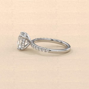 Bague Halo Classique en Diamant Taille Coussin 1,01 Carat Certifié IGI, Or Blanc 10K, Diamant de Laboratoire, Cadeau d'Anniversaire pour Elle - Product Image 6