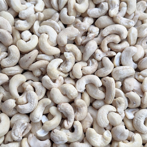 Fabrication de noix de cajou W180 W320 Santigo, noix de cajou biologiques du Vietnam, exportées en gros vers l'Asie, l'UE et le Moyen-Orient - Product Image 1