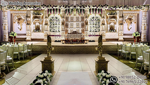 Décor de scène doré pour mariage pakistanais, panneaux de fond suspendus à riches sculptures, style moderne, décoration de scène pour événements en Australie - Product Image 2