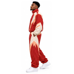 Conjunto Deportivo Unisex de Dos Piezas con Bloques de Color Rojo, Chaqueta Deportiva Transpirable con Cuello Alto y Manga Larga para Primavera - Product Image 4