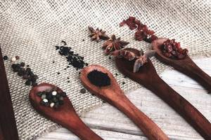 Handmade Wooden Spice <b>Box</b>, Indian Masala Dabba With Spoon, Handcrafted Acacia Wood Spice <b>Box</b>: 7-Compartment Indian Masala Dabba - Product Image 6