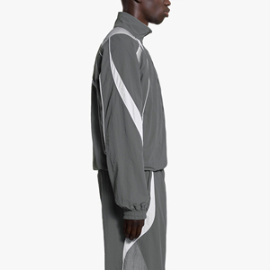 ชุดวอร์มกันลมแฟชั่นใหม่สำหรับผู้ชาย เหมาะสำหรับปั่นจักรยานและวิ่ง  ลายพิมพ์สวยงาม รับผลิตแบบ OEM - Product Image 4