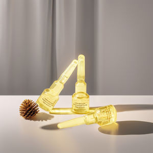 Paquete Inicial de Potenciador Facial Iluminador y Tonificante 2ml*5un. Tónico Acuoso Luminoso con Vitaminas, Niacinamida y Ácidos Hialurónicos Antienvejecimiento. - Product Image 1