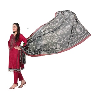 ชุดลายลูกไม้3ชิ้นสำหรับใส่ลำลองสไตล์สวยงามคอลเลกชั่น - Product Image 1