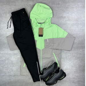 Conjunto de Chaqueta Cortavientos con Capucha OEM con Logotipo Personalizado, Material Ecológico Resistente al Agua, Corte Regular, Marcas de Ropa Deportiva, Compradores Mayoristas - Product Image 1