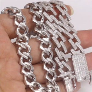 Chaîne cubaine hip-hop entièrement sertie de diamants, de qualité supérieure, directement de l'usine, idéale pour les concerts, festivals et soirées, disponible à la vente. - Product Image 3
