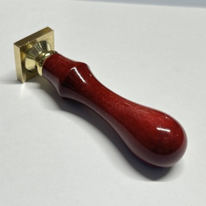Sceau de cire carré en laiton de 22 mm avec manche en bois d'érable, tampon à cire multi-usages en laiton - Product Image 2