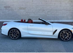 Auto Usado de Lujo de Alto Rendimiento 2023, Convertible Premium Grand Touring de 2 Puertas con Potente Capacidad AWD - Product Image 2