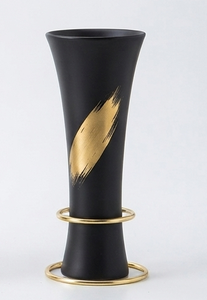 Vase en céramique noir et or à plumes, vase à fleurs mat, récipient décoratif en porcelaine pour la décoration de la maison, taille personnalisée, vase de forme ronde - Product Image 1