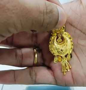 Boucles d'oreilles pendantes Jhumka de luxe en or massif 22 carats pour femmes, style classique de Dubaï, bijoux de mariée et d'anniversaire - Product Image 1