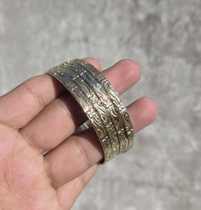 Brazaletes y Pulseras de Latón Enrollado Hechos a Medida, Adecuados para Diseñadores y Fabricantes de Joyería Tribal Africana, Disponibles en Varios Tamaños - Product Image 5