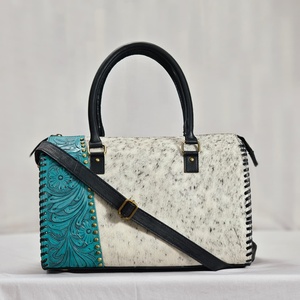 Juego de 3 bolsos de hombro con diseño occidental, turquesa, con relieve floral, cierre de cremallera y asa resistente. - Product Image 2