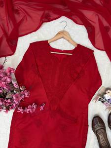 Ensemble Kurti Sharara Gharara Midi Réversible en Crêpe Brodé de Paillettes Indiennes, Coupe Slim, pour l'Hiver, Idéal Diwali - Vente en Gros - Product Image 3